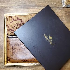 Patricia Nash Wristlet Giftset